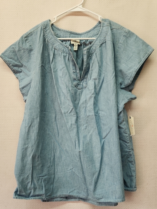 St. John's Bay Tops - St. John's Bay Light Blue Chambray Split-Neck Short Sleeve Tunic